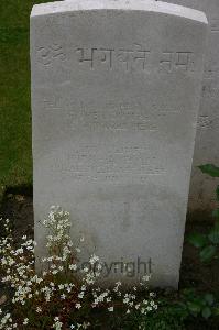 Lillers Communal Cemetery - Tirkha Ram, 